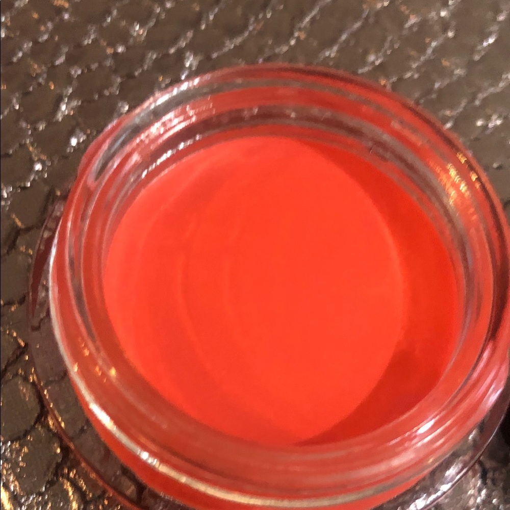CHANEL N°1 De Chanel Wake-Up Pink Lip & Cheek Balm - Soft Pink - Picture 3 of 3